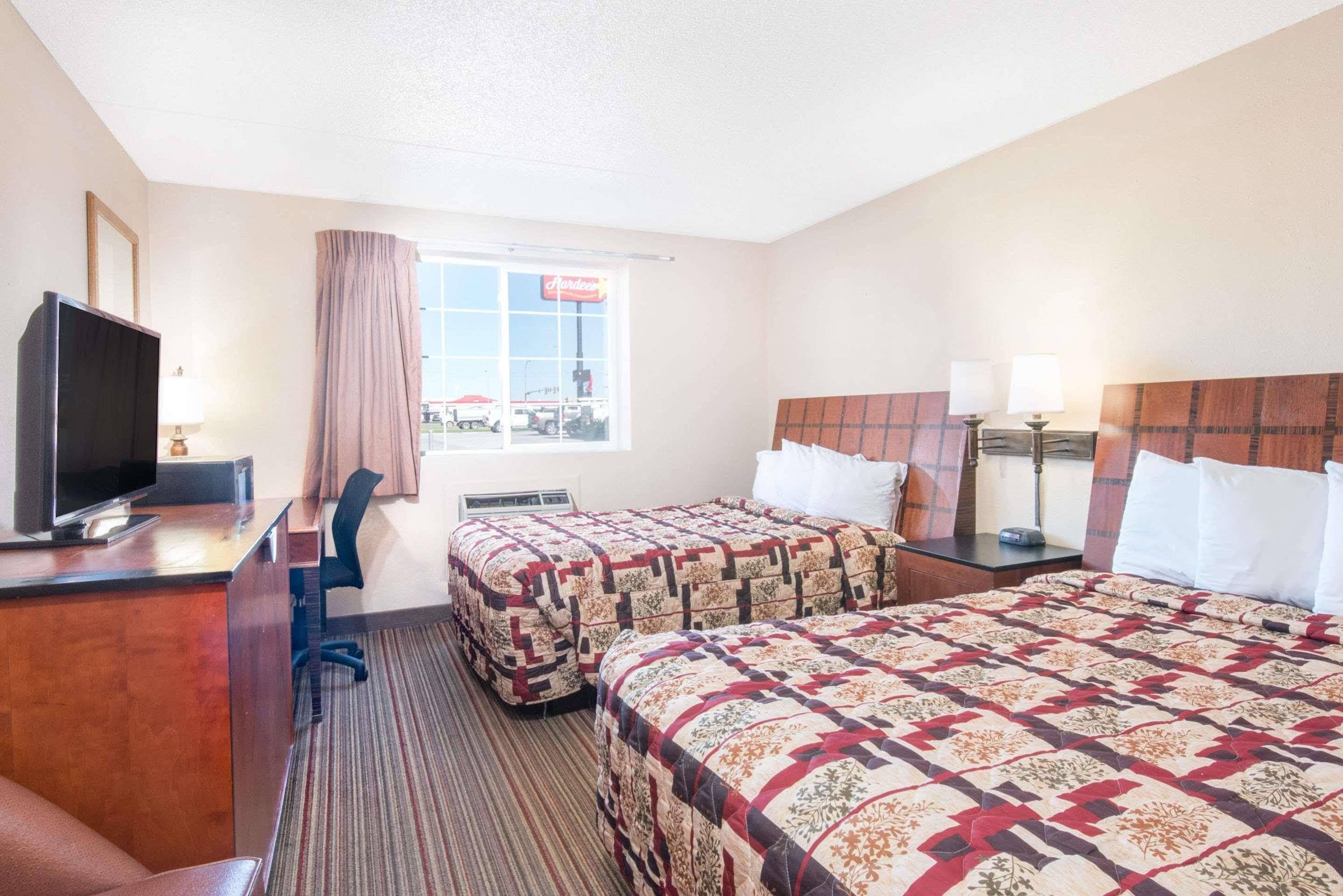 Knights Inn&suites - 2*