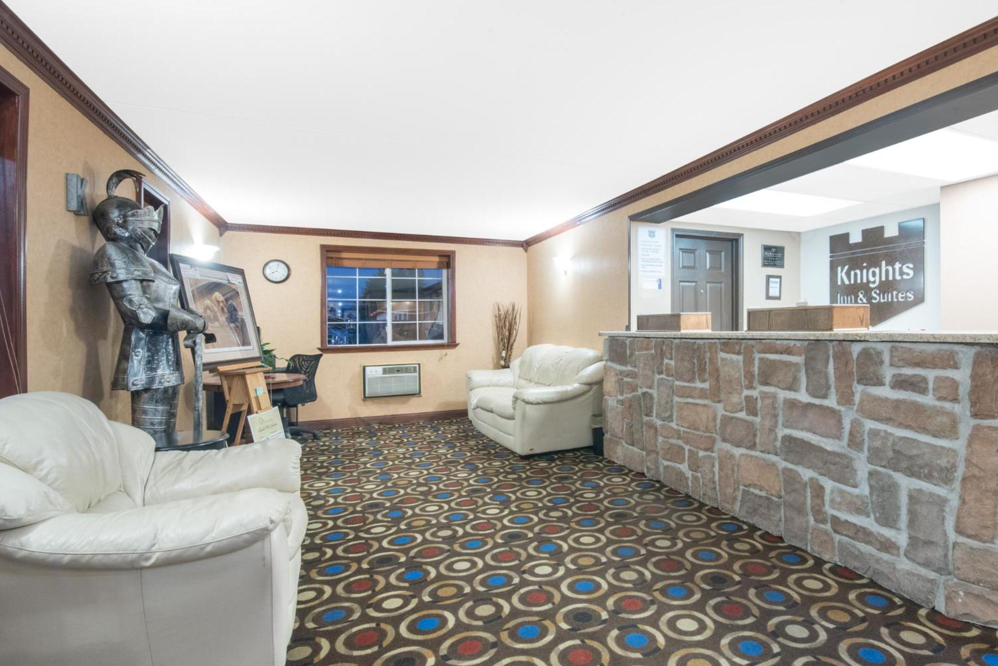 Knights And - Motel Grand Forks