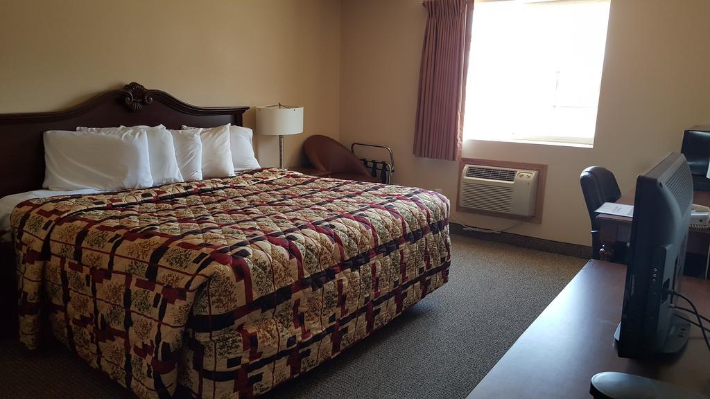 Motel Knights Inn&suites - Grand Forks