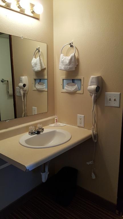 Motel Knights Inn&suites - 2*