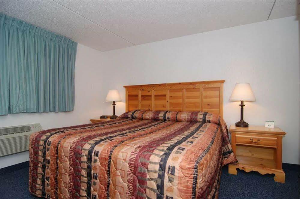 Knights And - Motel 2*