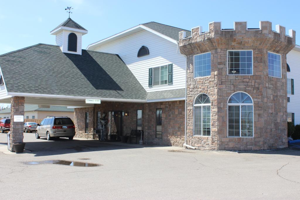 Knights Inn&suites - Motel 2*